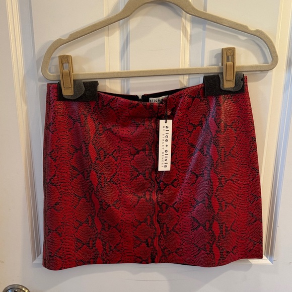 Alice + Olivia Dresses & Skirts - NWT—Alice + Olivia Red Leather Snake Print Skirt